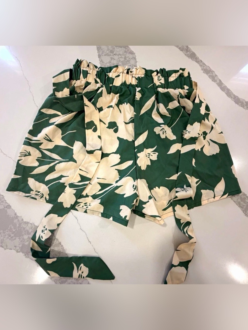 SHEIN Green Floral High-Waist Tie-Waist Women’s Shorts